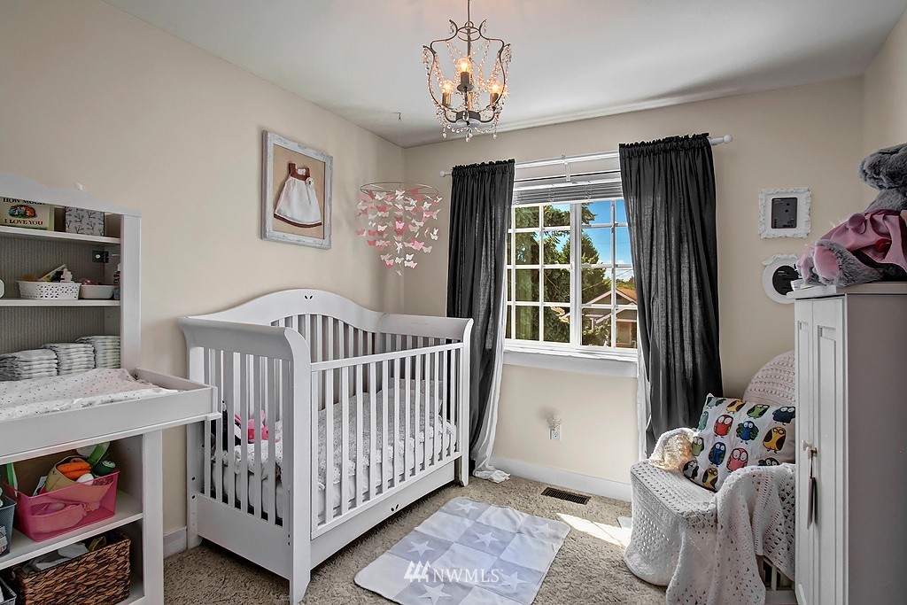 232 Wells Avenue North Renton, WA 98057 - Photo 14 of 17 Gallery Image 14