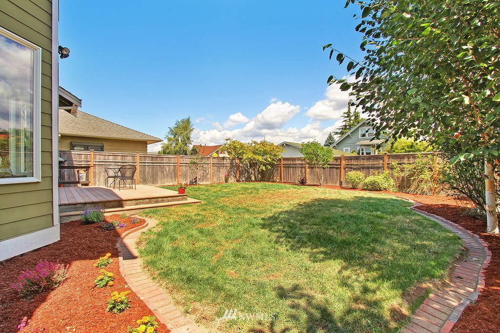 232 Wells Avenue North Renton, WA 98057 - Photo 16 of 17 Gallery Image 16
