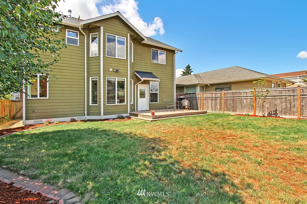232 Wells Avenue North Renton, WA 98057 - Photo 17 of 17 Gallery Image 17