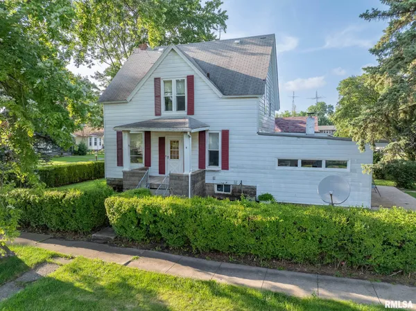 $54,900 | 407 West Martin Street, Abingdon, IL 61410