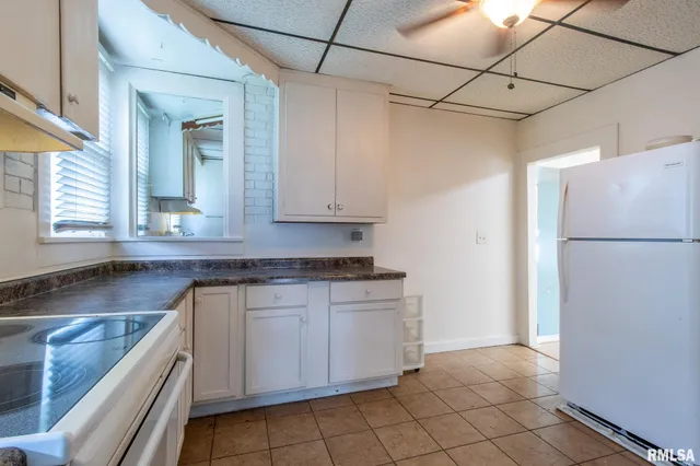 $54,900 | 407 West Martin Street, Abingdon, IL 61410