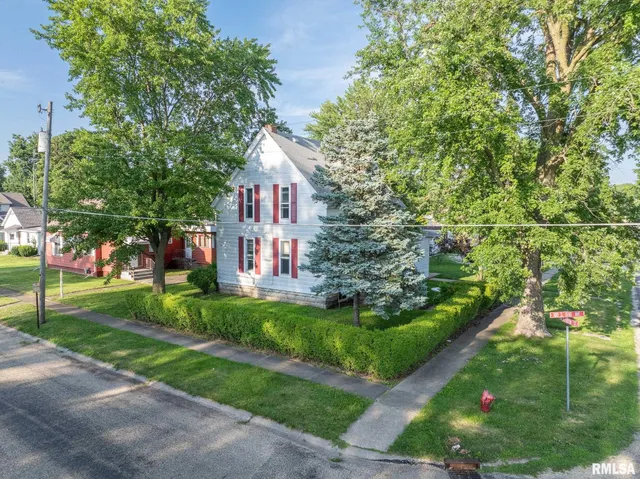 $54,900 | 407 West Martin Street, Abingdon, IL 61410