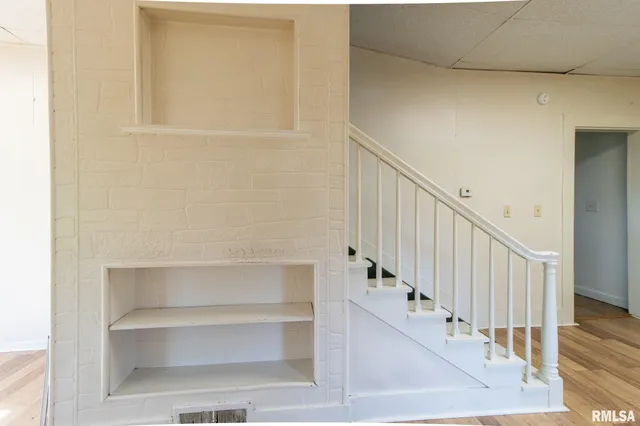 $54,900 | 407 West Martin Street, Abingdon, IL 61410