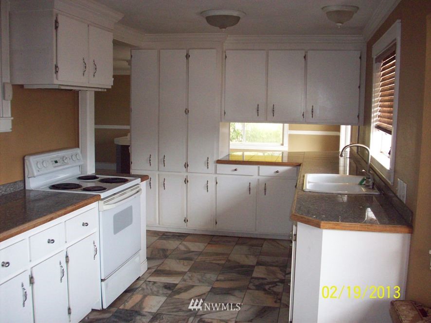 12340 Morris Road Southeast Yelm, WA 98597 - Photo 5 of 15 Gallery Image 5