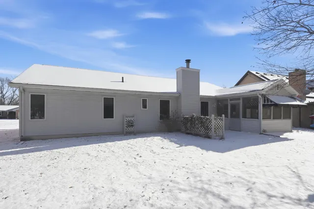 $259,900 | 723 Pinehurst Drive, Fort Wayne, IN 46815