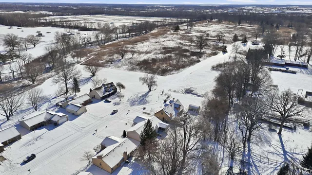 $259,900 | 723 Pinehurst Drive, Fort Wayne, IN 46815