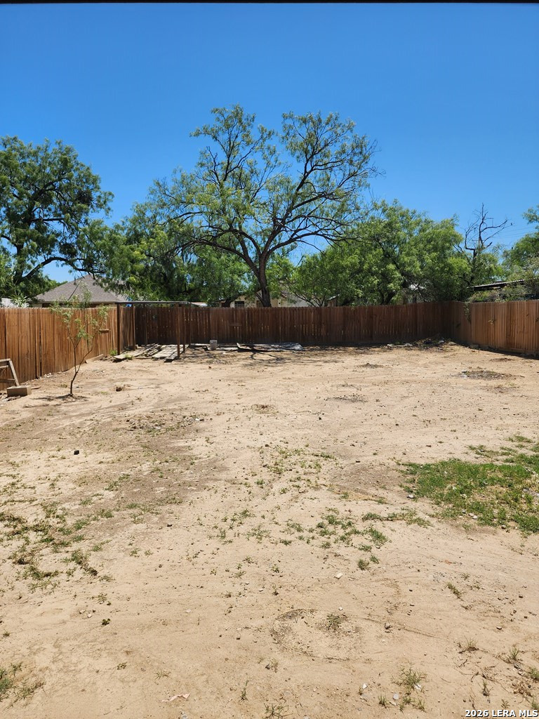 736 Trinity Street Eagle Pass, TX 78852 - Photo 30 of 34
