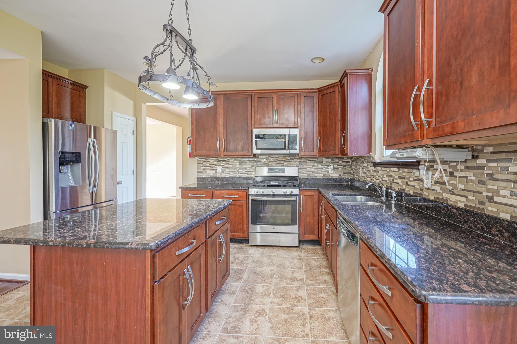 13 Howard Street Carneys Point, NJ 08069 - Photo 7 of 56 Gallery Image 7
