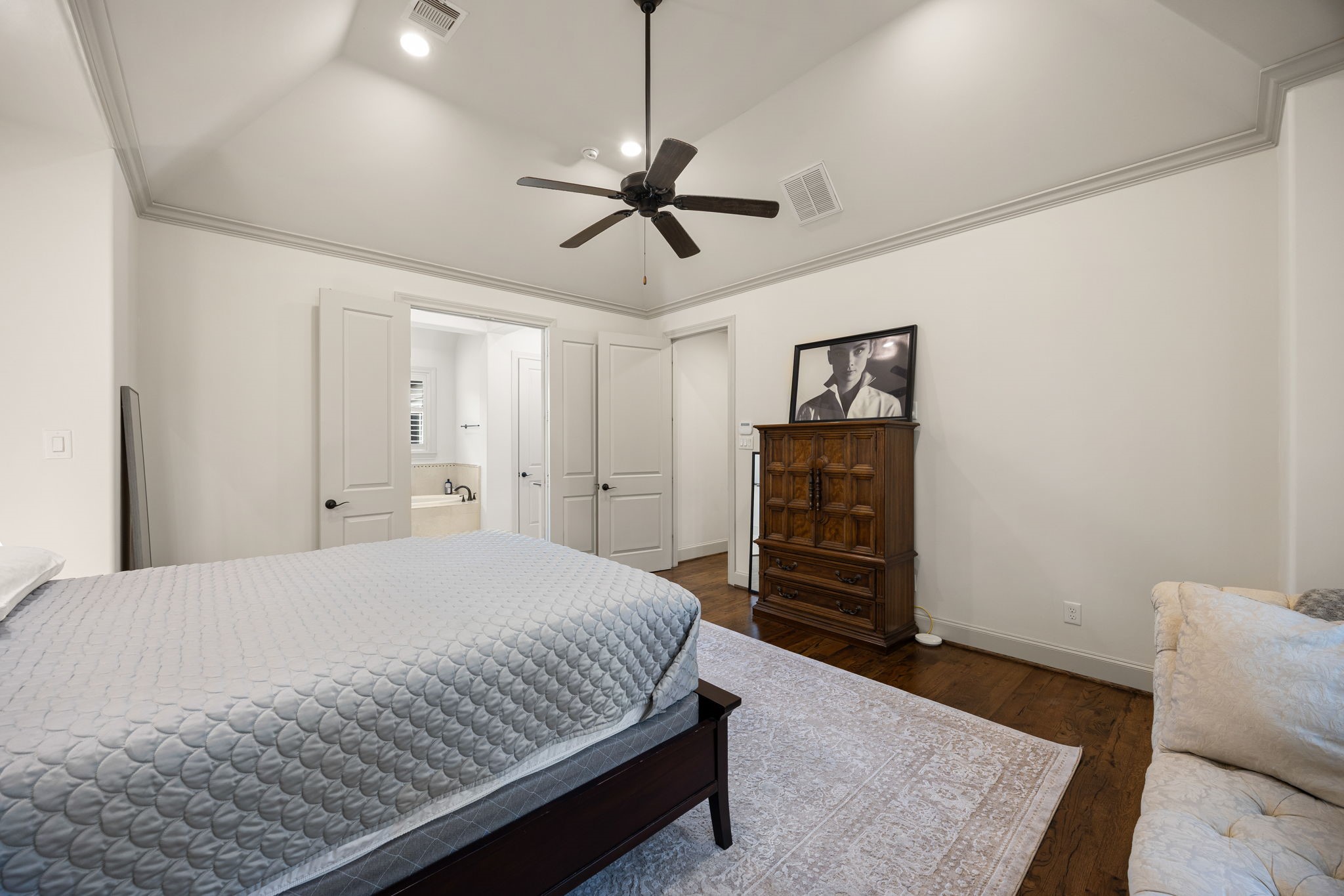 310 West Bell Street Houston, TX 77019 - Photo 32 of 44