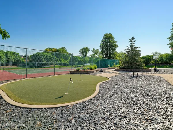 $534,900 | 1401 Burr Oak Road, Unit 114B, Hinsdale, IL 60521