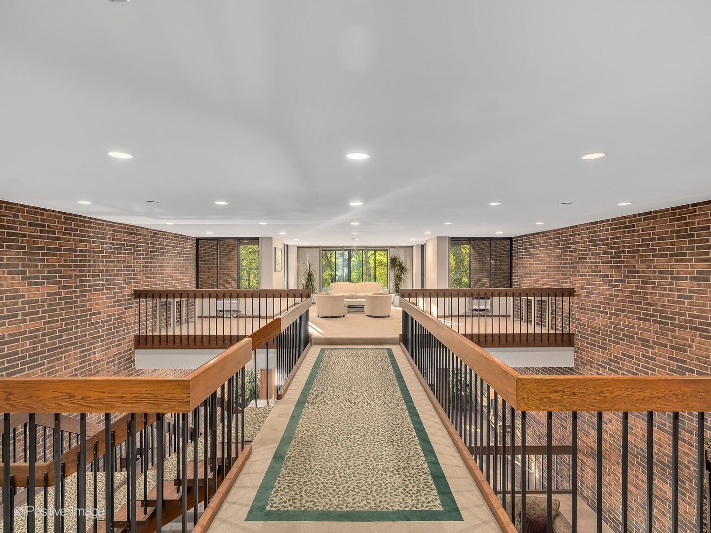 1401 Burr Oak Road, Unit 114B Hinsdale, IL 60521 - Photo 6 of 40 a view of a porch with wooden floor