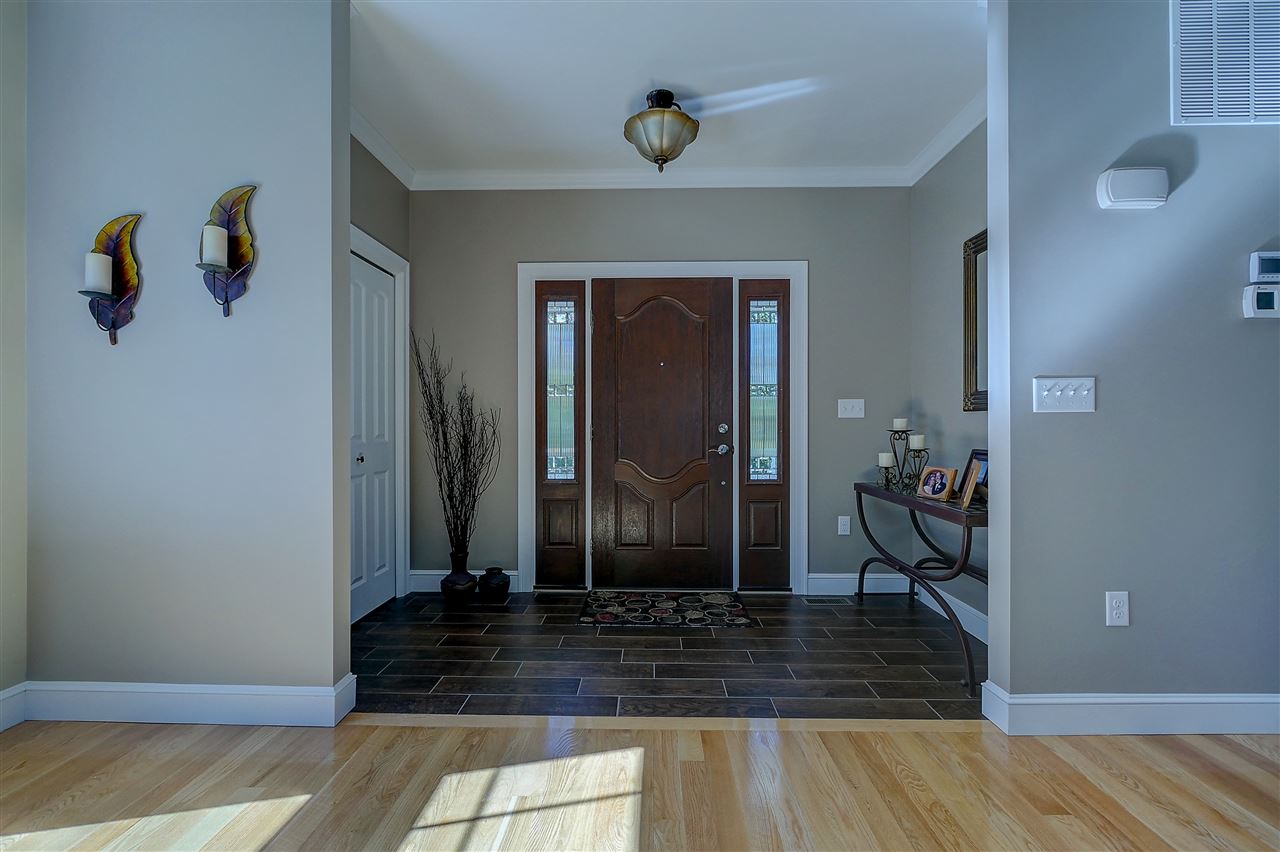 174 Shannon Road Salem, NH 03079 - Photo 2 of 40