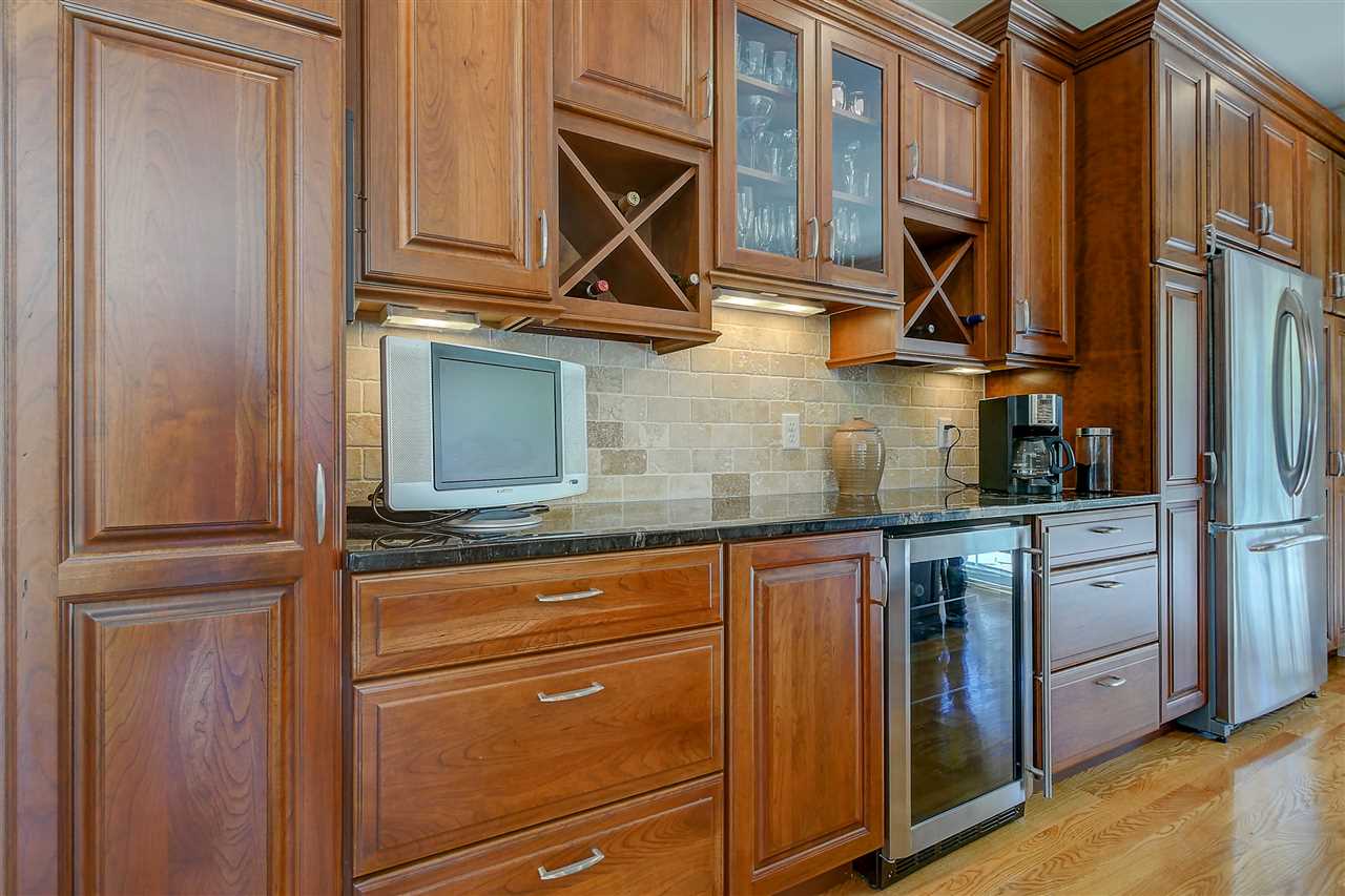 174 Shannon Road Salem, NH 03079 - Photo 13 of 40