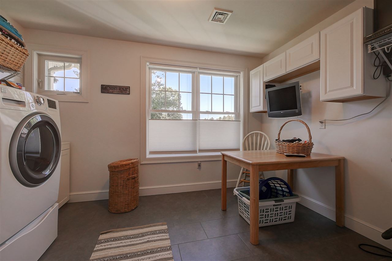 174 Shannon Road Salem, NH 03079 - Photo 28 of 40