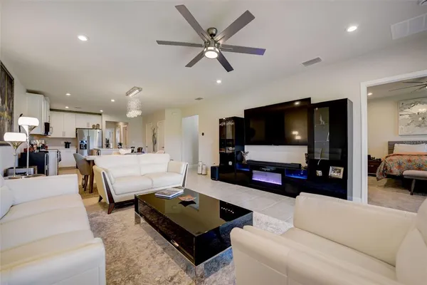 $1,850 | 18027 Turning Leaf Circle, Land O Lakes, FL 34638