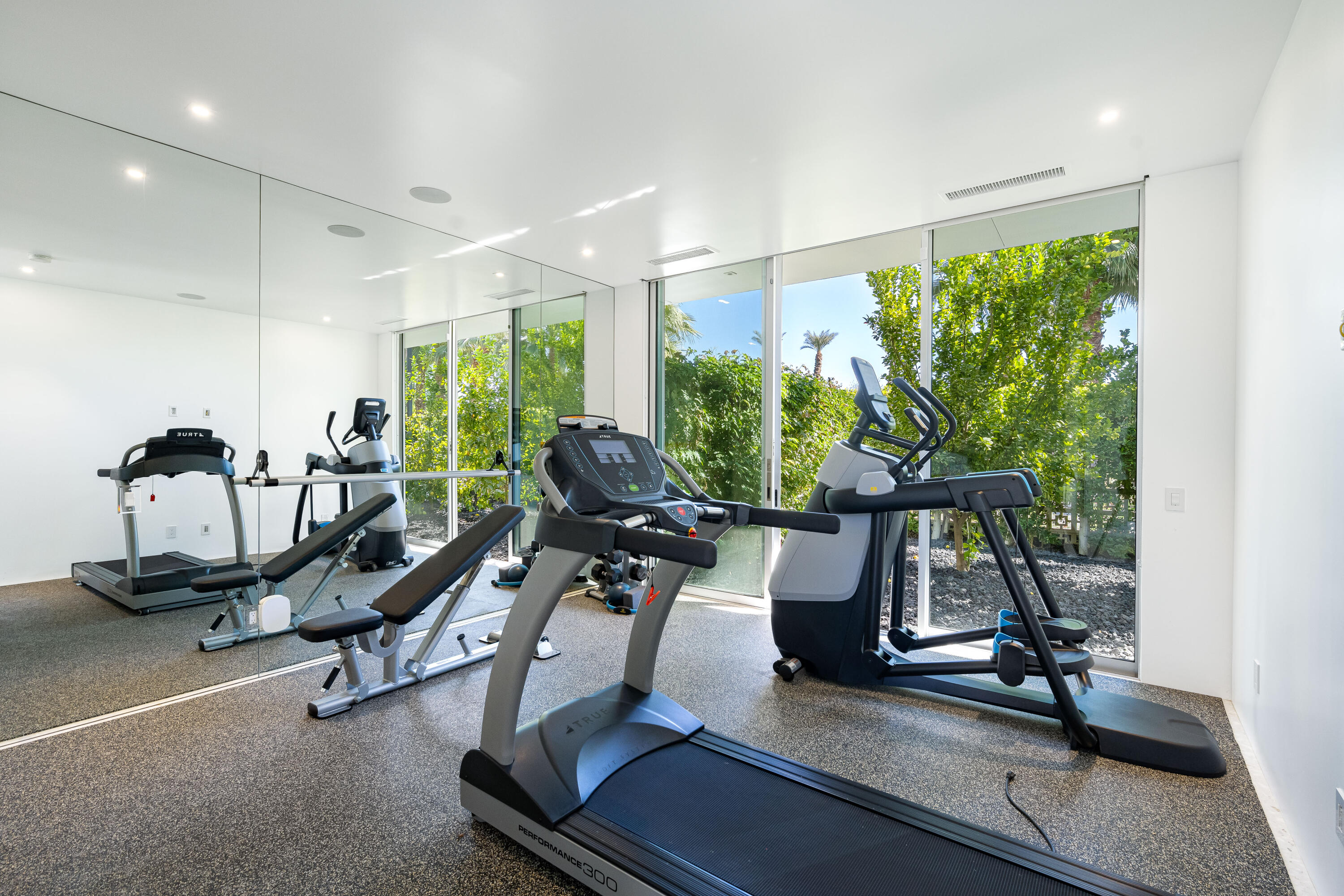 40365 Sand Dune Road Rancho Mirage, CA 92270 - Photo 67 of 70 a view of a room with gym equipment