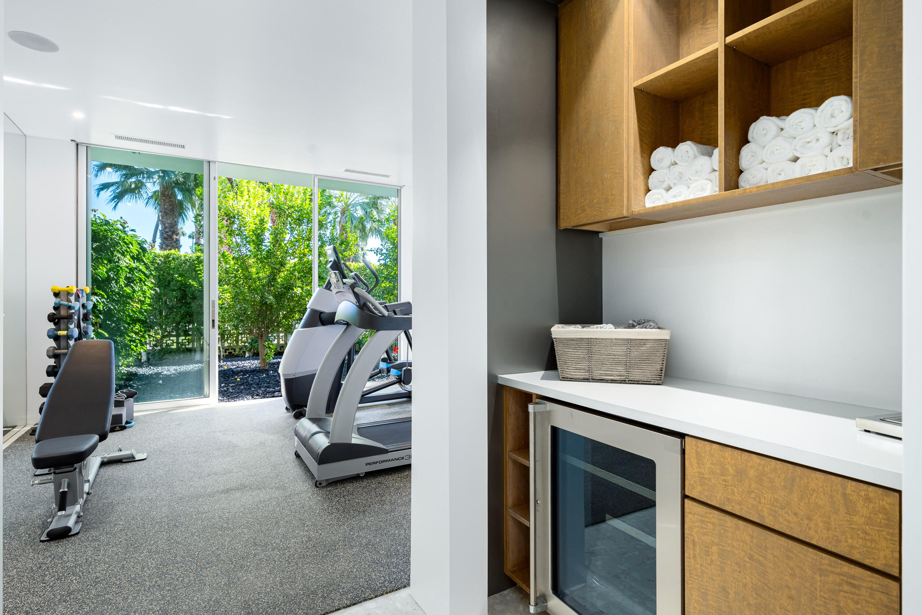 40365 Sand Dune Road Rancho Mirage, CA 92270 - Photo 69 of 70 a utility room with dryer and washer