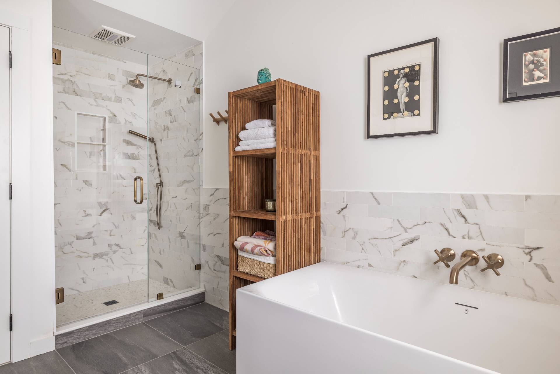 264 Kings Point Road East Hampton, NY 11937 - Photo 10 of 30 a bathroom with a bathtub and shower