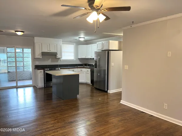 $1,100 | 965 North Pierce Avenue, Macon, GA 31204