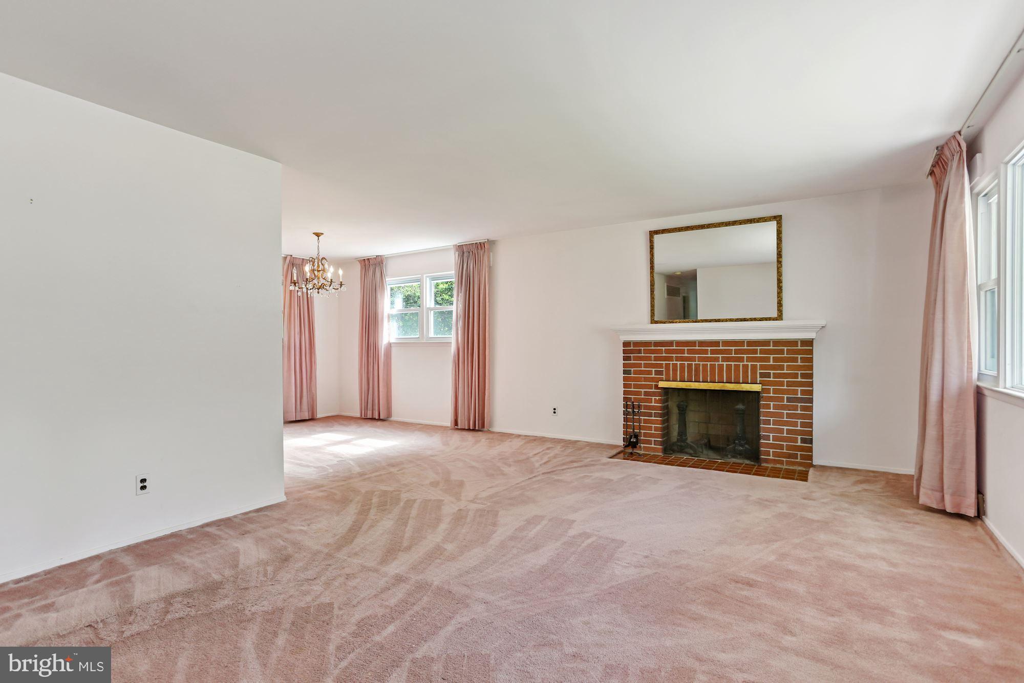 7608 Elgar Street Springfield, VA 22151 - Photo 8 of 33