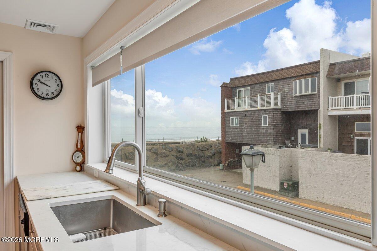 31 Village Road Sea Bright, NJ 07760 - Photo 17 of 23 3V0A8857