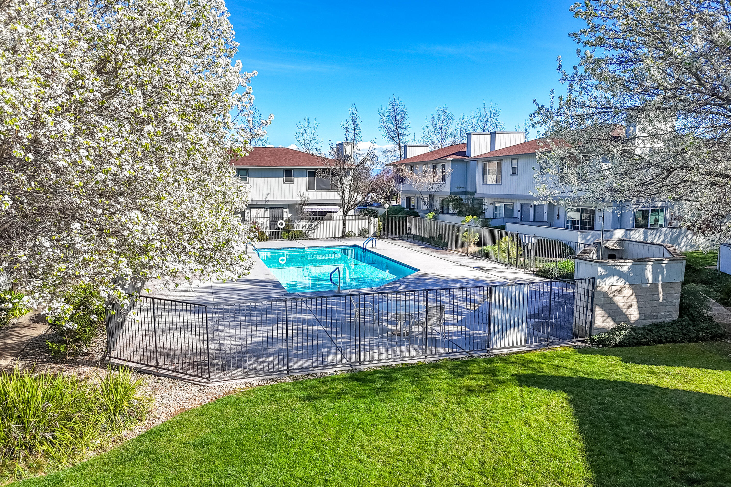 200 Ridgetop Drive, Unit 19 Redding, CA 96003 - Photo 40 of 53 a view of a house with a yard