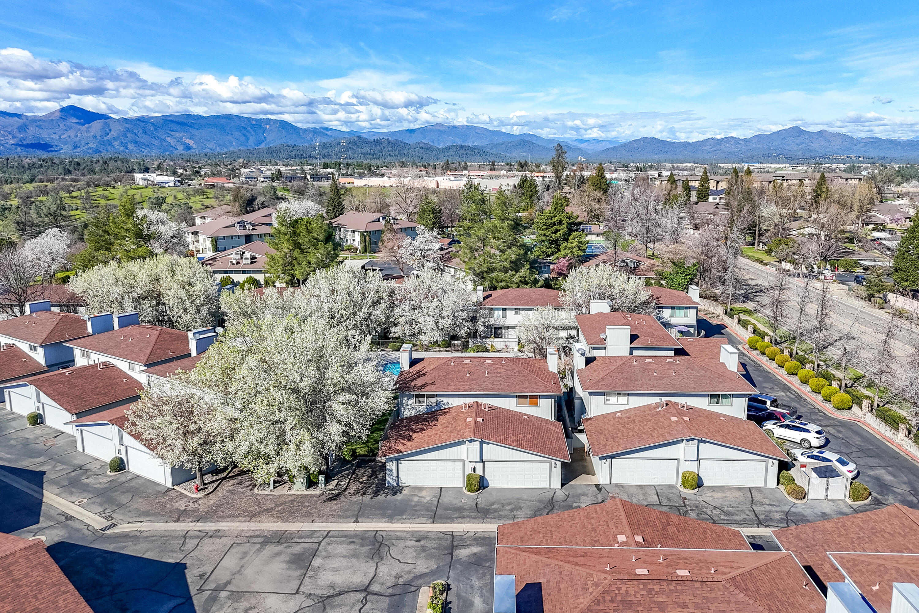 200 Ridgetop Drive, Unit 19 Redding, CA 96003 - Photo 48 of 53 a view of a city with an ocean