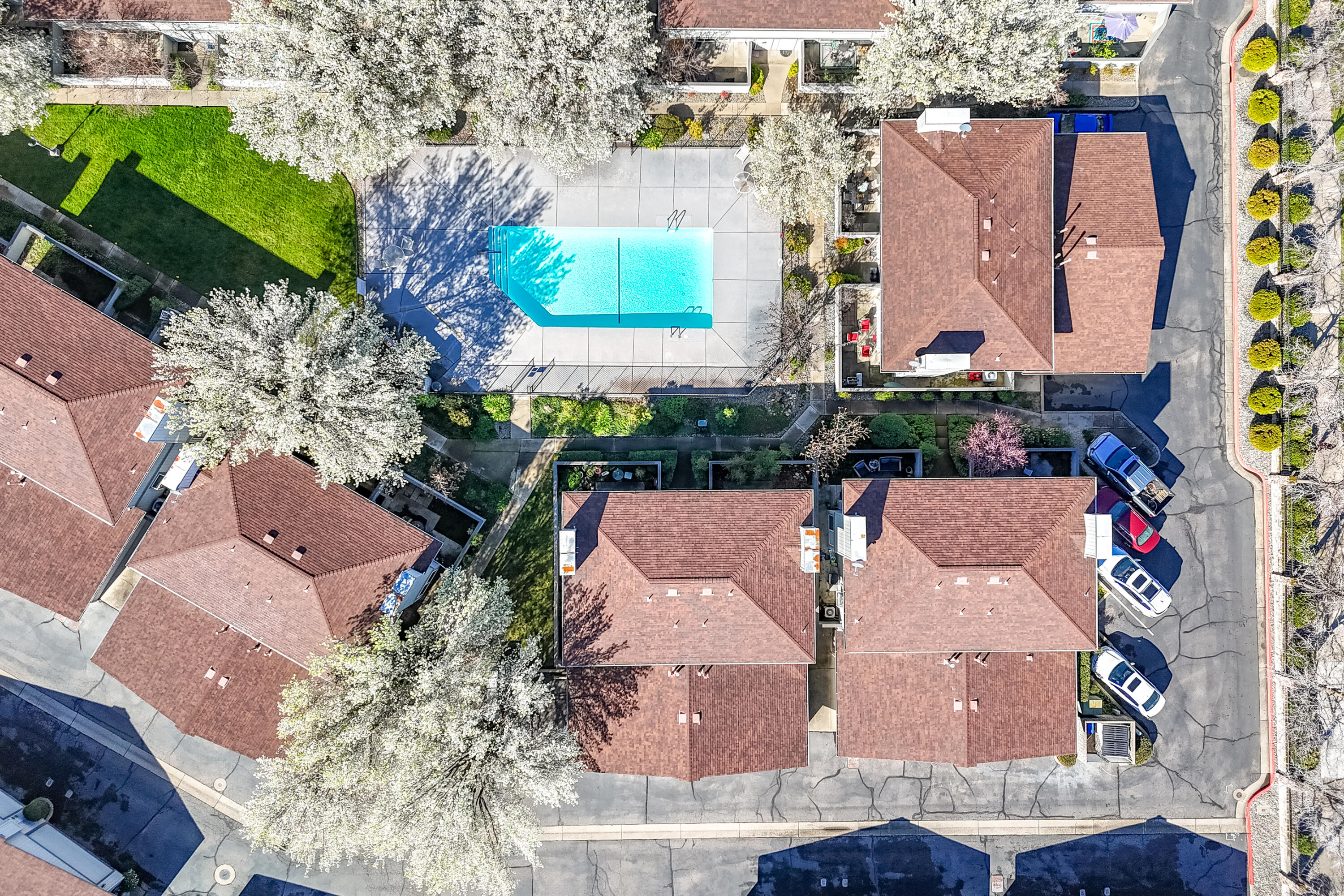 200 Ridgetop Drive, Unit 19 Redding, CA 96003 - Photo 53 of 53 an aerial view of residential houses with outdoor space and street view