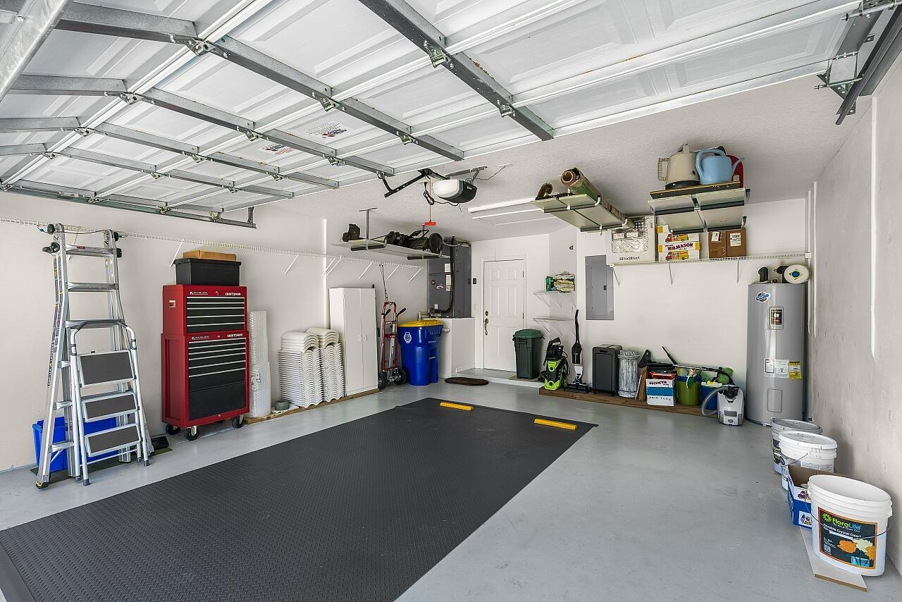 7313 Southeast Seagate Lane Stuart, FL 34997 - Photo 34 of 50 a living room with furniture