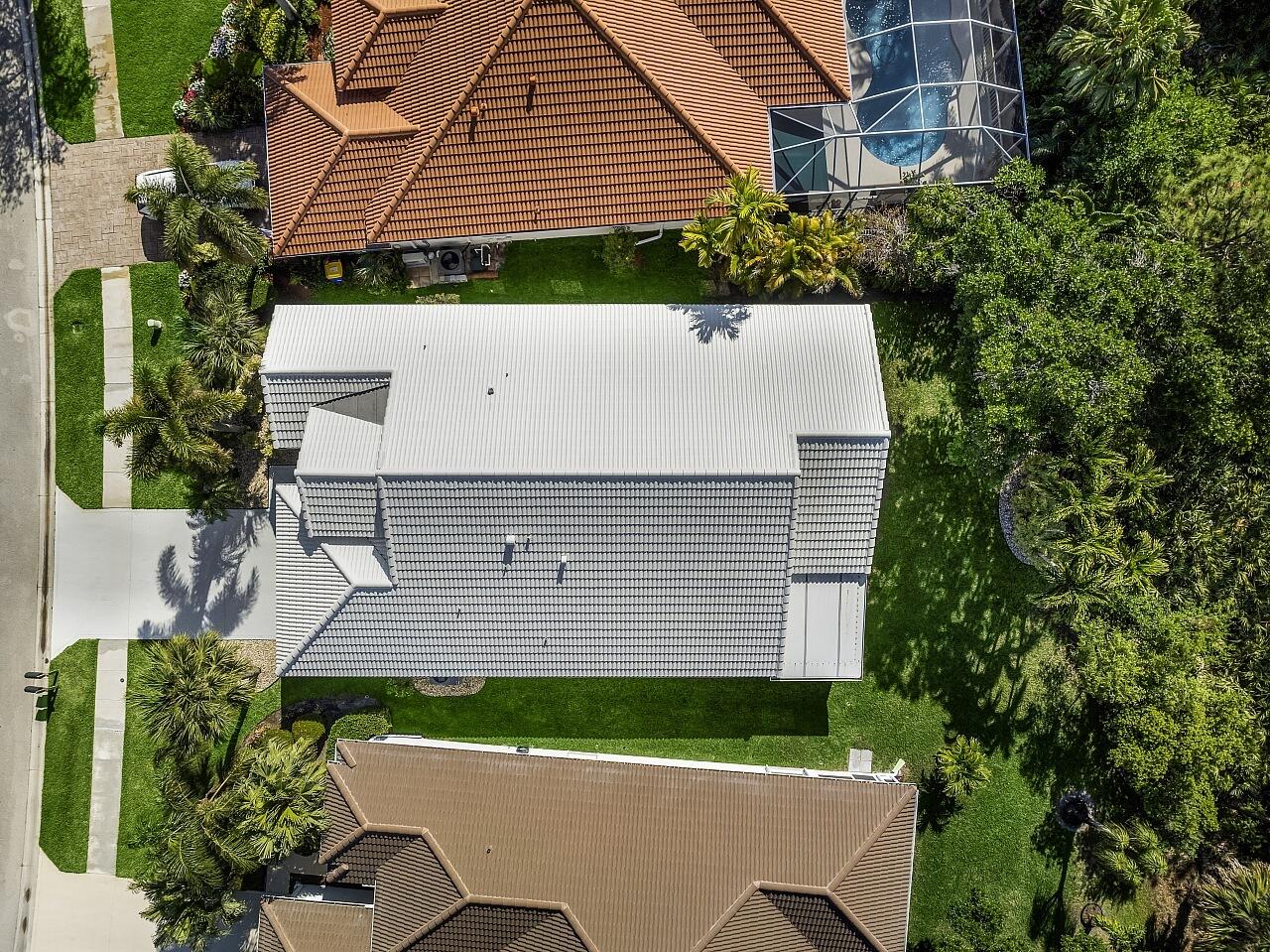 7313 Southeast Seagate Lane Stuart, FL 34997 - Photo 42 of 50 an aerial view of a house