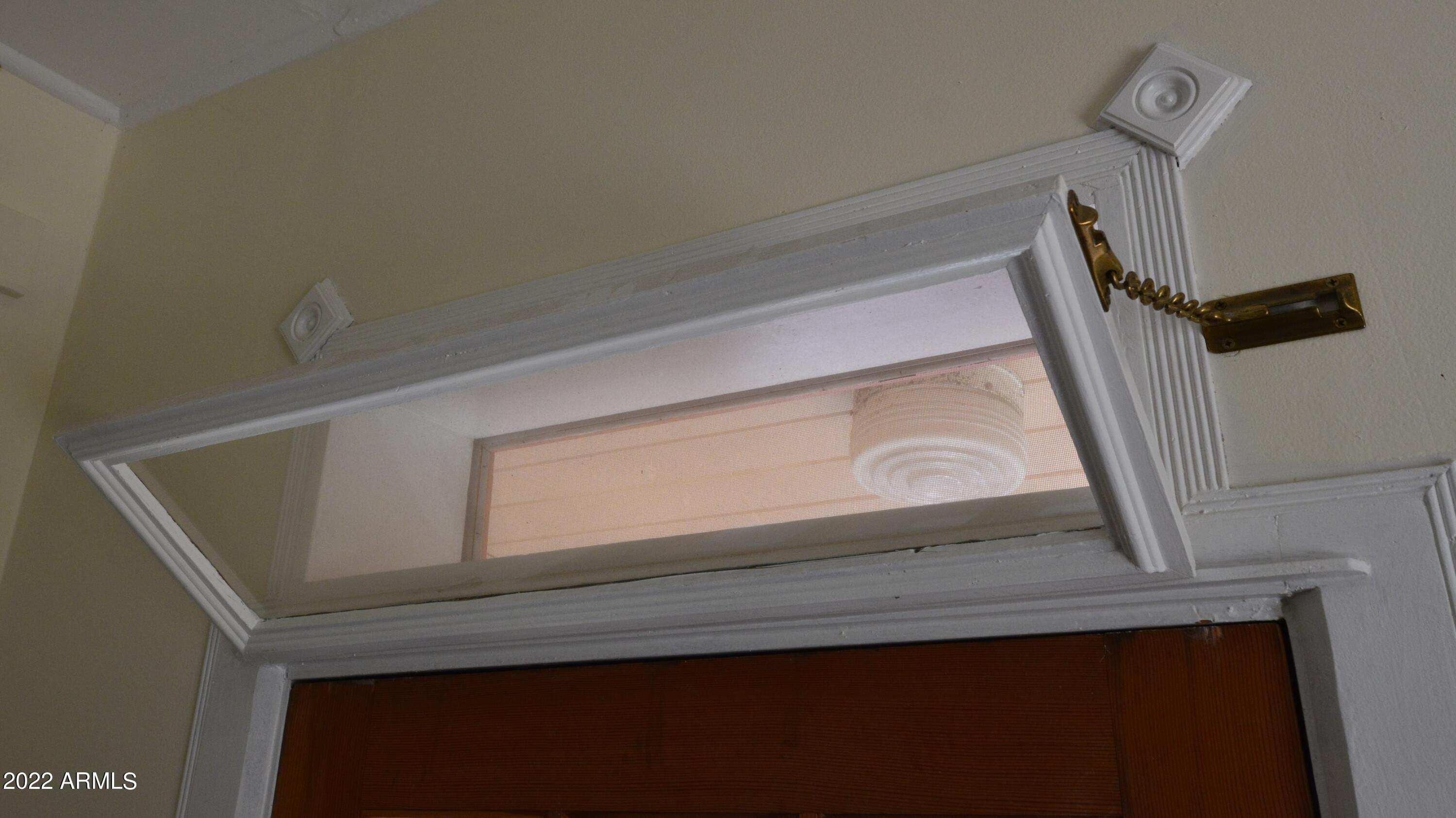 25 Cole Avenue Bisbee, AZ 85603 - Photo 24 of 46 transom kitchen