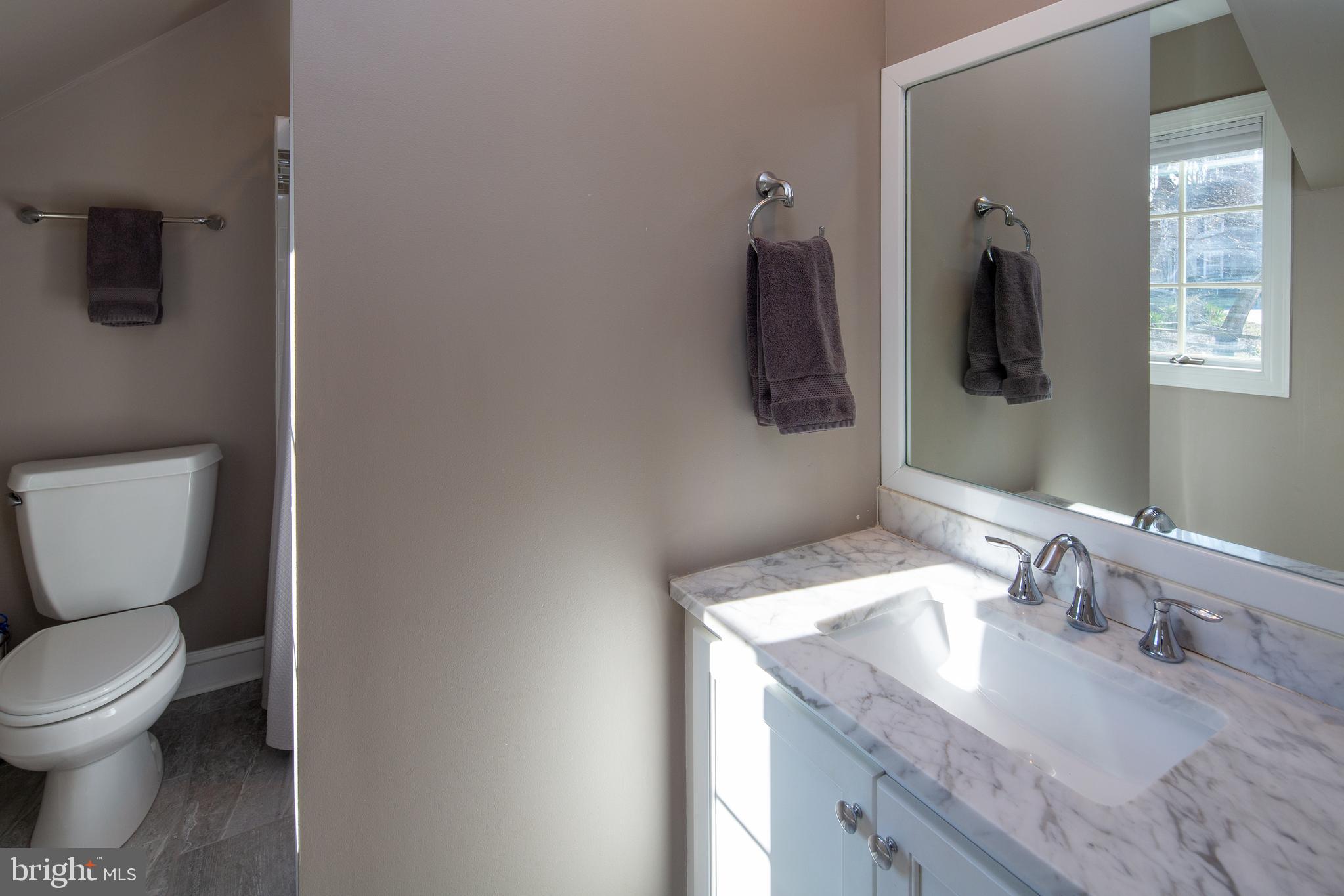 1584 River Road New Hope, PA 18938 - Photo 32 of 60 En-suite Bath for Bedroom #4