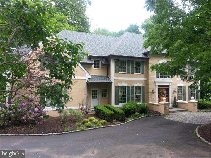 1584 River Road New Hope, PA 18938 - Photo 57 of 60 Front of House in Summer