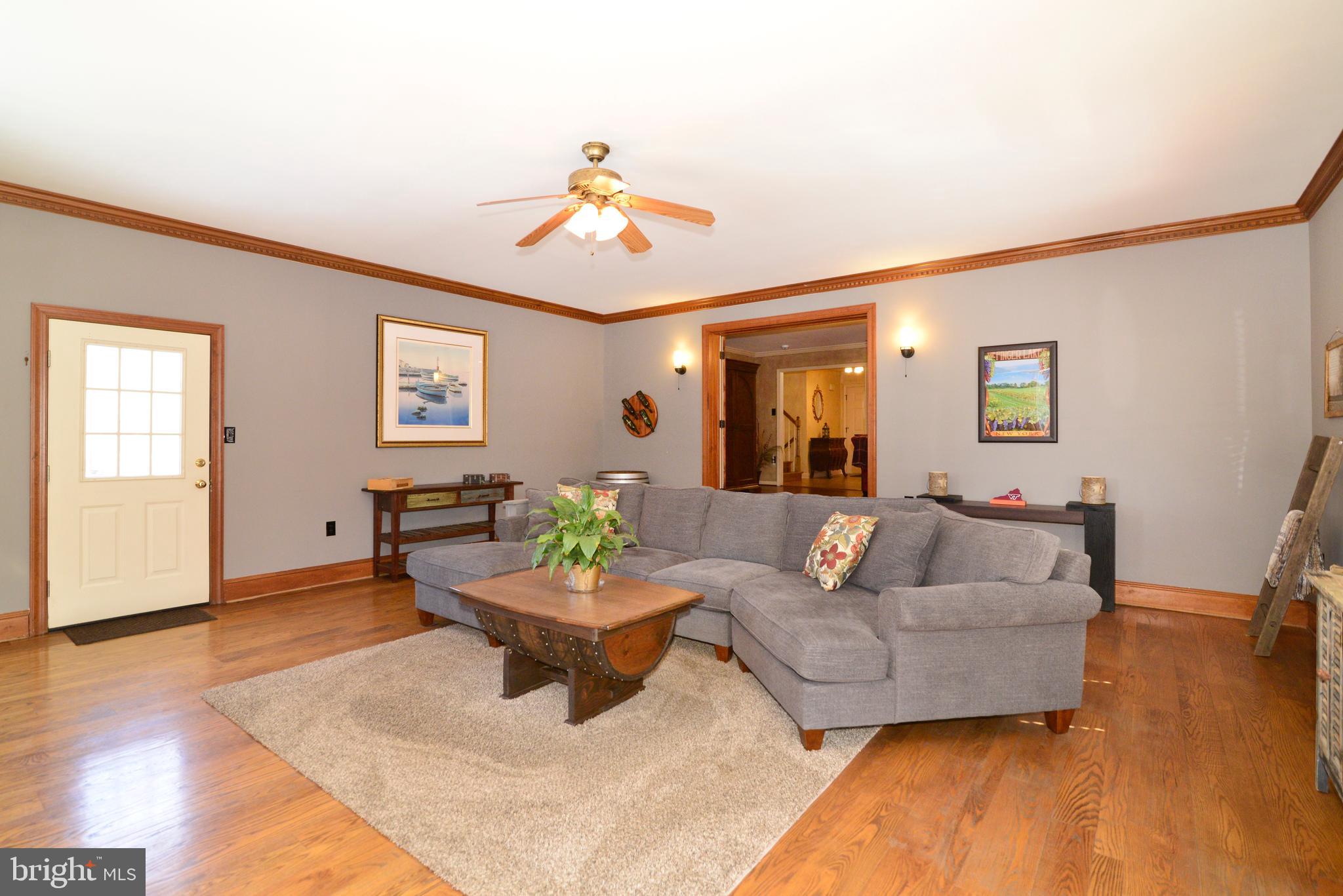 38868 Ridge Court Hamilton, VA 20158 - Photo 15 of 58 Gallery Image 15