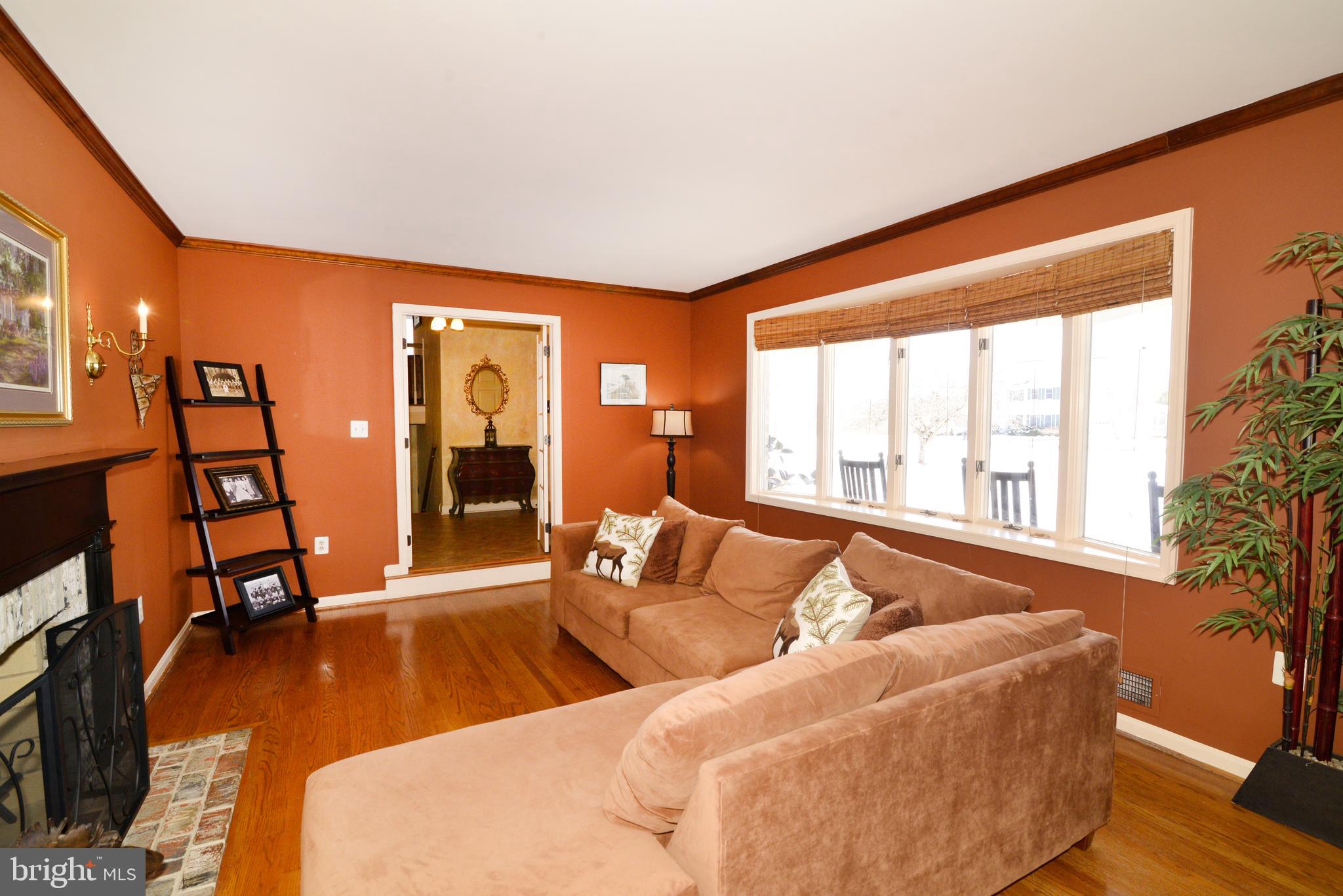 38868 Ridge Court Hamilton, VA 20158 - Photo 9 of 58 Gallery Image 9