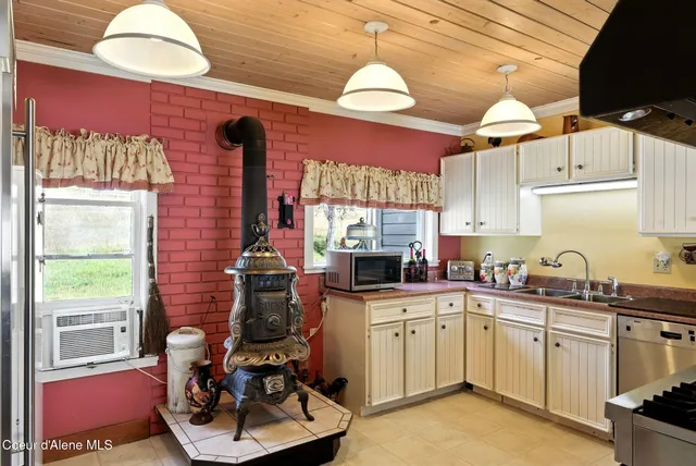 $899,900 | 195 Key Ranch Road, Sagle, ID 83860