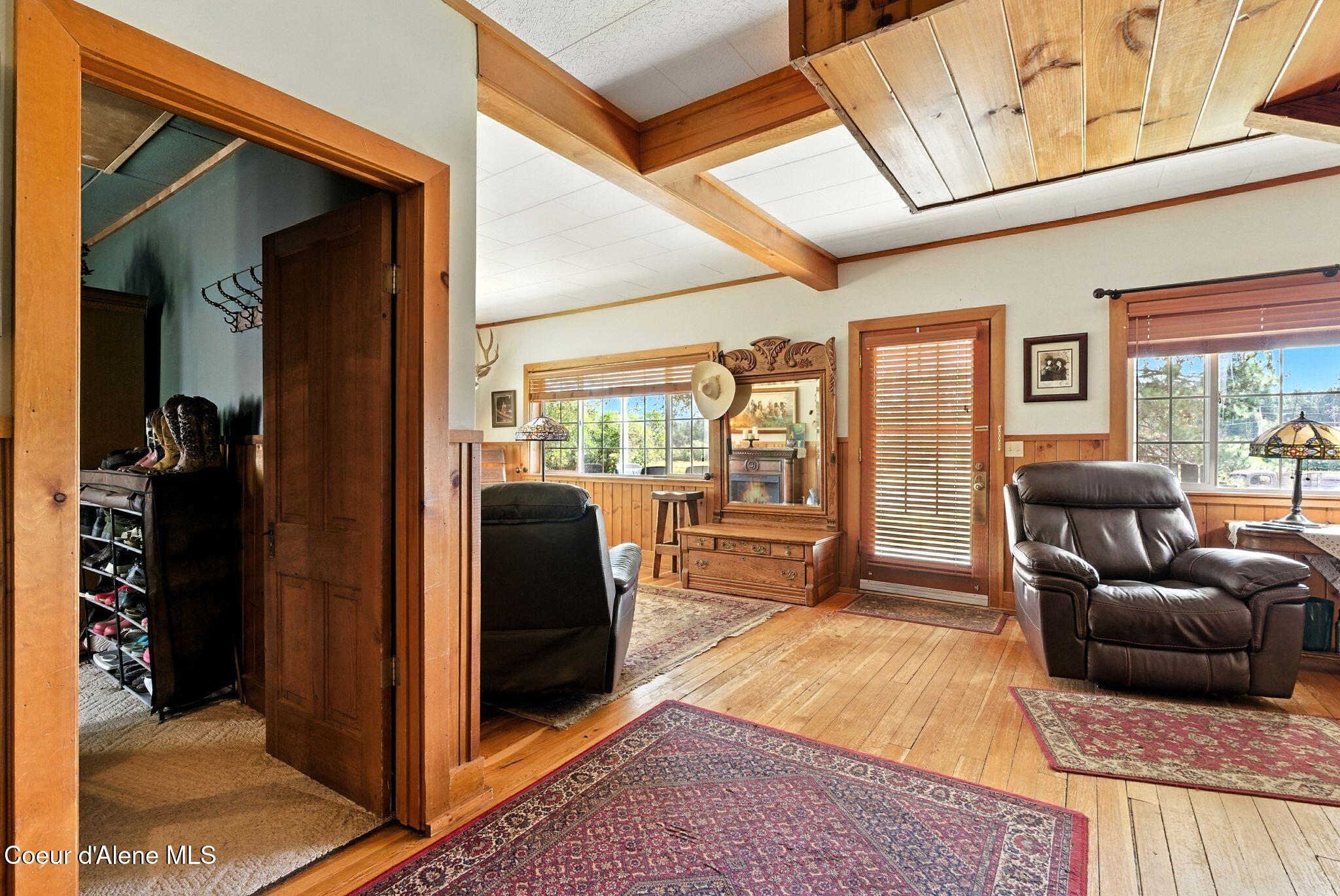 195 Key Ranch Road Sagle, ID 83860 - Photo 25 of 62 Main level bedroom