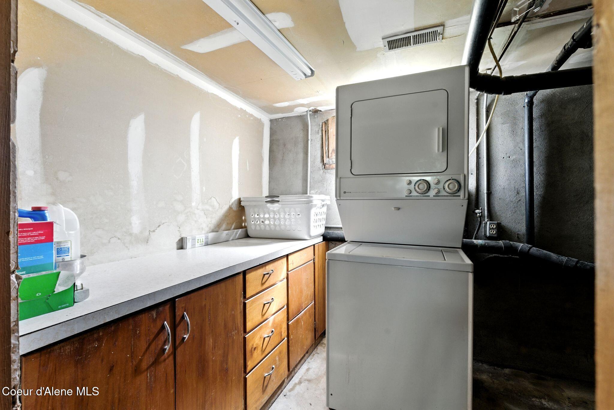 195 Key Ranch Road Sagle, ID 83860 - Photo 41 of 62 Basement Laundry area
