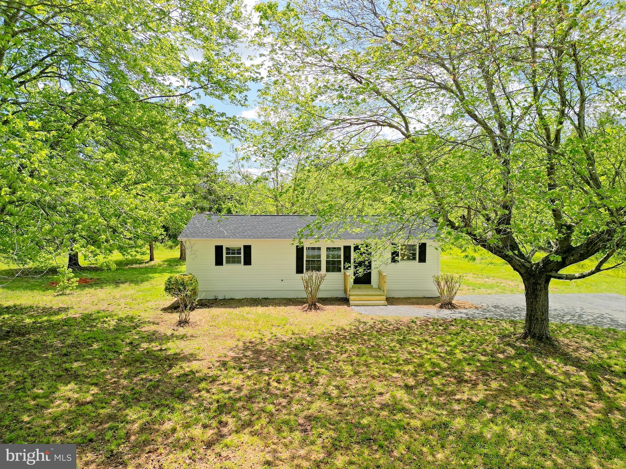 10424 Cooktown Road Spotsylvania, VA 22553 - Photo 7 of 53 Gallery Image 7