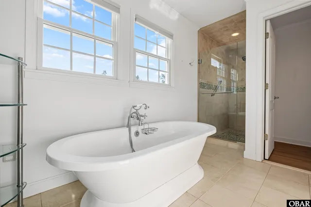 $685,000 | 112 Robert Bruce Drive, Manteo, NC 27954