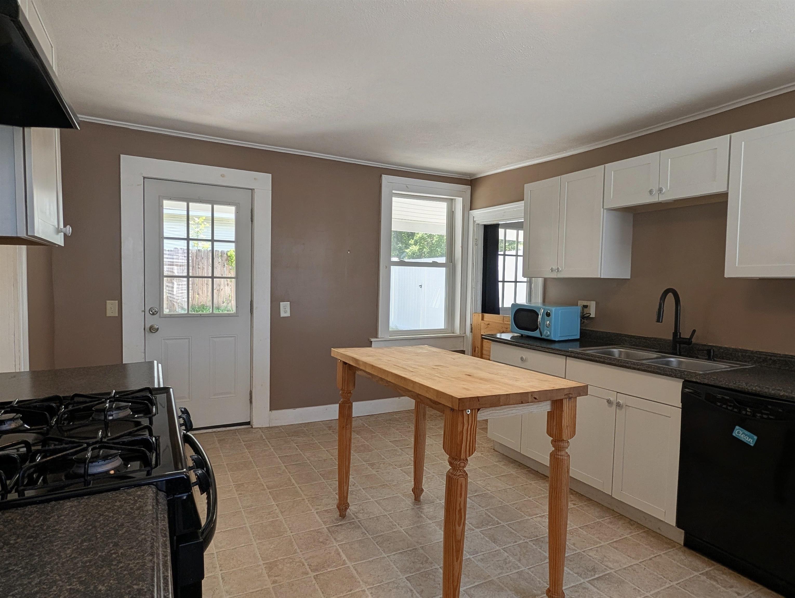 20 Ferris Street St. Albans, VT 05478 - Photo 21 of 46
