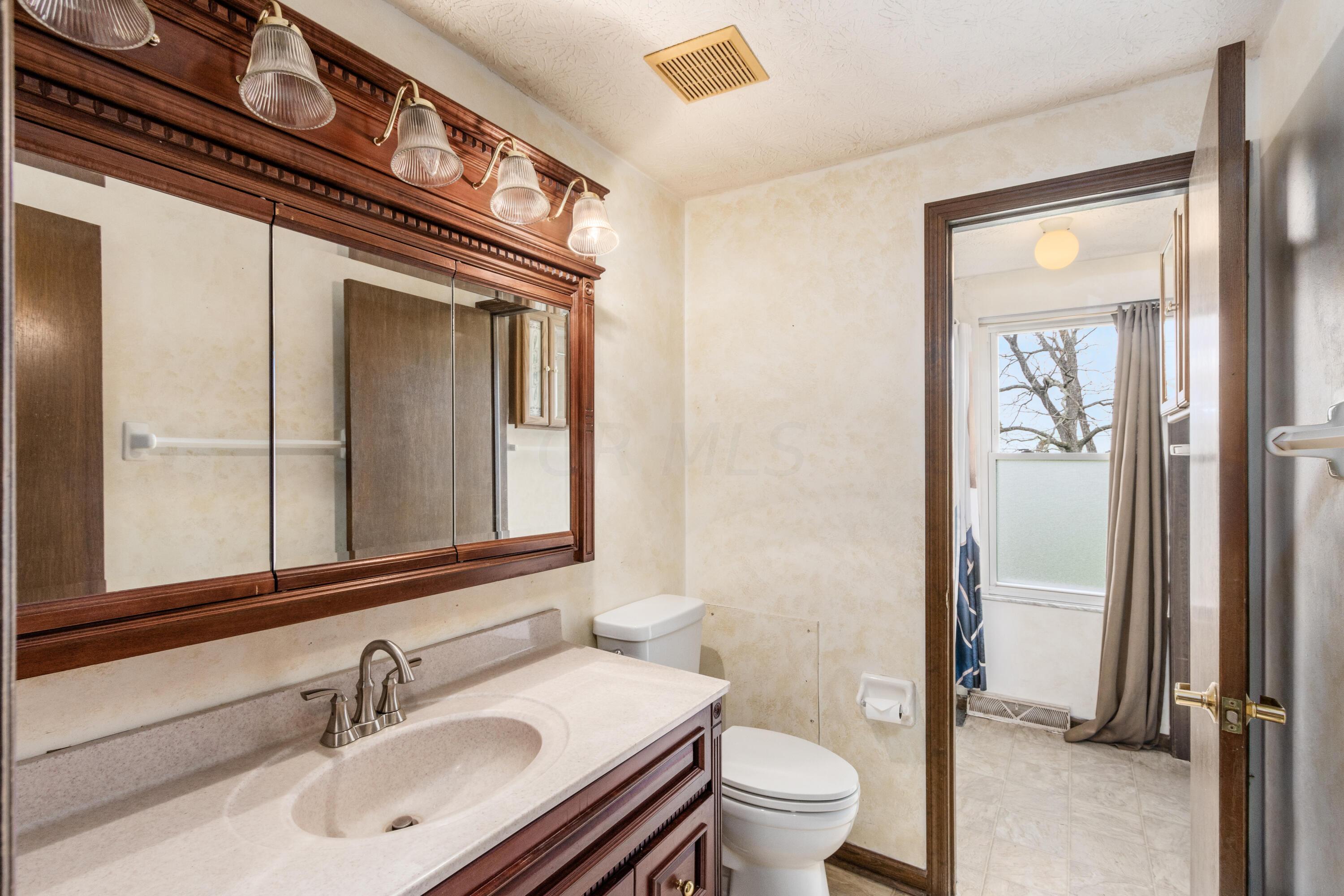 5830 Godown Road Columbus, OH 43235 - Photo 20 of 31 E_5830_Godown_Rd-048_1