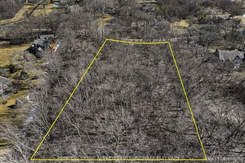 $375,000 | 21260 North Prestwick Drive, Barrington, IL 60010