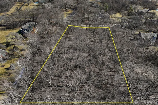 $375,000 | 21260 North Prestwick Drive, Barrington, IL 60010