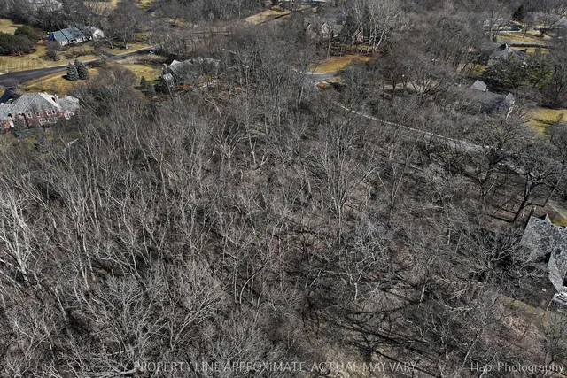 $375,000 | 21260 North Prestwick Drive, Barrington, IL 60010