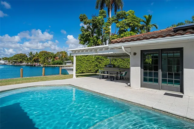 $17,000 | 524 Oleander Drive, Hallandale Beach, FL 33009