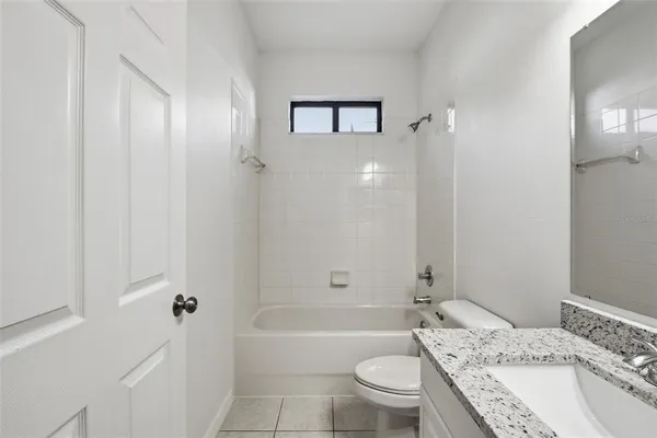 $419,900 | 437 Dunaway Drive, Valrico, FL 33594