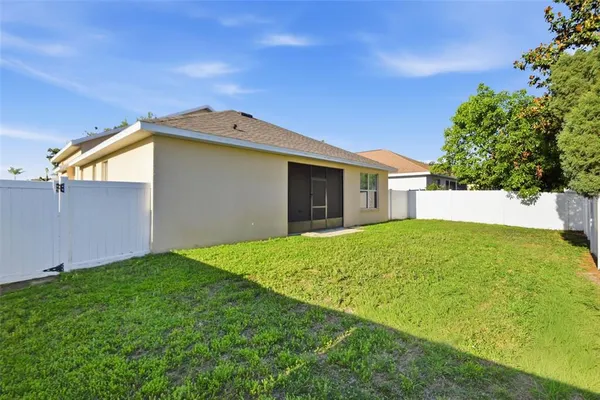 $419,900 | 437 Dunaway Drive, Valrico, FL 33594