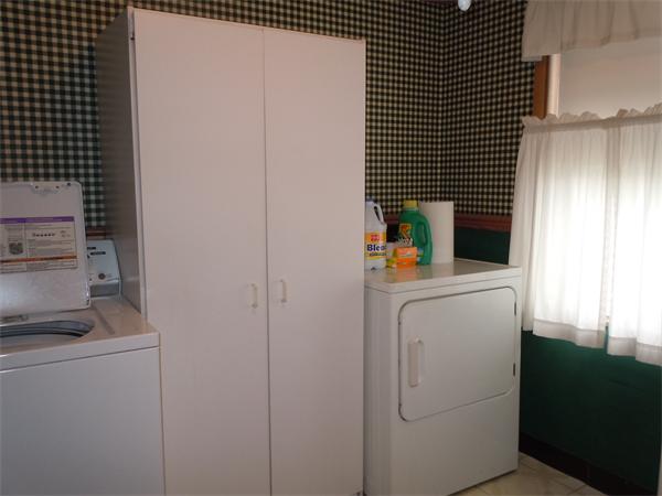 1704 Carew Street Springfield, MA 01104 - Photo 10 of 16 Gallery Image 10