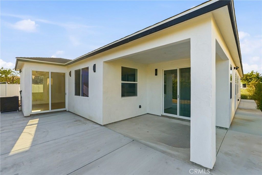 13063 Via Alia Riverside, CA 92503 - Photo 34 of 38 Gallery Image 34